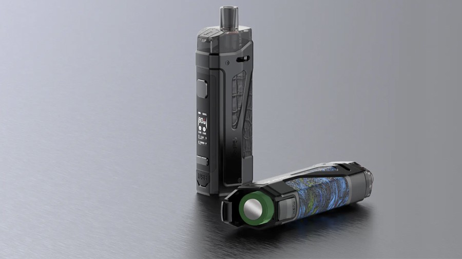 The Smok Scar P5 vape kit utilises a removable 18650 vape battery for enhanced power output and battery life
